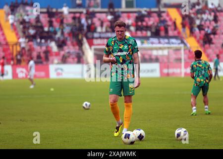 Harry Souttar si è allenato prima della partita di andata delle qualificazioni ai Mondiali FIFA contro il Bangladesh a Dacca, Bangladesh, 6 giugno 2024 Foto Stock