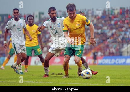 Partita di andata e ritorno Bangladesh-Australia delle qualificazioni ai Mondiali FIFA alla Bashundhara Kings Arena di Dacca, Bangladesh, 6 giugno 2024. Foto Stock