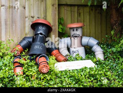 East Budleigh Village Scarecrow Festival in aiuto di tutti i Santi Chiesa. Foto Stock