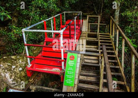 Katoomba, Australia - 2 marzo 2023: Old Carriage of the Scenic Railway, una ferrovia inclinata che scende nella Jamison Valley nelle Blue Mountains Na Foto Stock