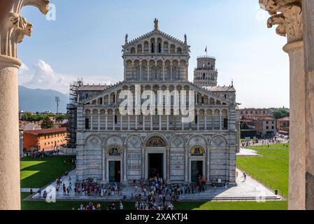 Cattedrale, battistero e famosa torre pendente di Pisa, Italia Foto Stock