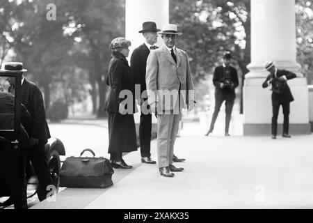 Charles Mayo (1865-1939), co-fondatore della Mayo Clinic, arriva alla Casa Bianca a Washington, D.C., il 10 settembre 1922. (USA) Foto Stock