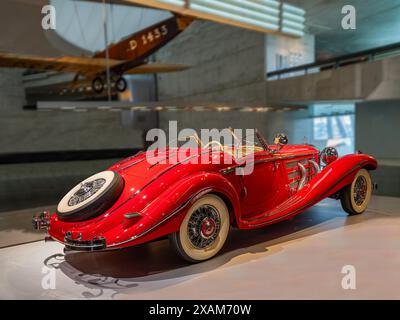 Mercedes Benz 500 K Spezial Roadster (1936). Museo Mercedes Benz, Mercedes-Benz World di Stoccarda, Baden Wuertemberg, Germania, Europa Foto Stock