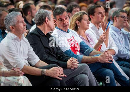 Politica 2024: Cerimonia di chiusura della campagna elettorale del PSOE per il Parlamento europeo durante la cerimonia di chiusura della campagna elettorale del PSOE per le elezioni del Parlamento europeo del 7 giugno 2024 a Madrid, Spagna. Fuenlabrada Polideportivo Fernando Martin Madrid Spagna Copyright: XAlbertoxGardinx AGardin Pol EE PSOE 07Jun24 063 Foto Stock