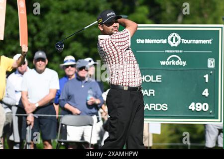 Dublino, Ohio, Stati Uniti. 7 giugno 2024. Jason Day (AUS) parte alla prima buca durante il secondo round al Memorial Tournament di Dublino, Ohio. Brent Clark/Cal Sport Media/Alamy Live News Foto Stock