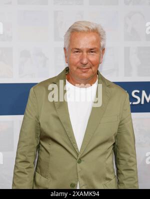 Klaus Wowereit bei der Bertelsmann Sommerparty in der Bertelsmann Repräsentanz Berlin. *** Klaus Wowereit al Bertelsmann Summer Party presso l'ufficio di rappresentanza Bertelsmann a Berlino Foto Stock
