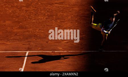 Roland Garros, 07 giugno 2024: Carlos Alcaraz (ESP) durante l'Open di Francia 2024. Alamy Live News/corleve Foto Stock