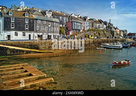 Regno Unito, Cornovaglia, Mevagissey Harbour, East Wharf. Foto Stock