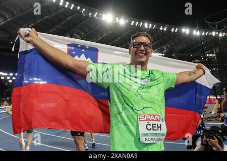 ROM, Italia. 7 giugno 2024. Atletica leggera: Campionati europei, lancio dischi, uomini, finale, Kristjan CEH sloveno festeggia dopo la sua vittoria. Crediti: Oliver Weiken/dpa/Alamy Live News Foto Stock