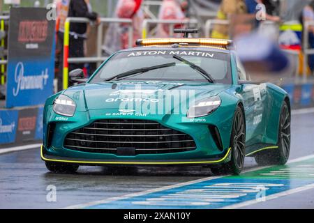 Montreal, Quebec, Canada. 7 giugno 2024. Safety Car - Aston Martin Vantage. Durante la Formula 1 AWS Grand Prix du Canada 2024, Montreal, Quebec, Canada, dal 6 al 9 giugno - Rounfd 9 di 24 di 2024 Campionato del mondo di F1 (Credit Image: © Alessio De Marco/ZUMA Press Wire) SOLO PER USO EDITORIALE! Non per USO commerciale! Foto Stock