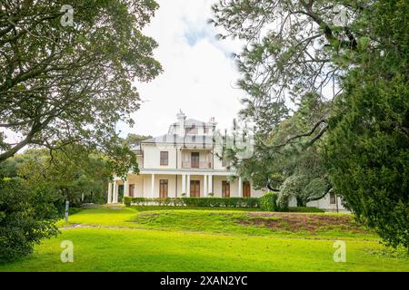 La Strickland House, nota anche come Carrara House, è un edificio storico ed ex casa convalescente nel parco nazionale del porto di Sydney, Vaucluse, sobborgo orientale di Sydney Foto Stock