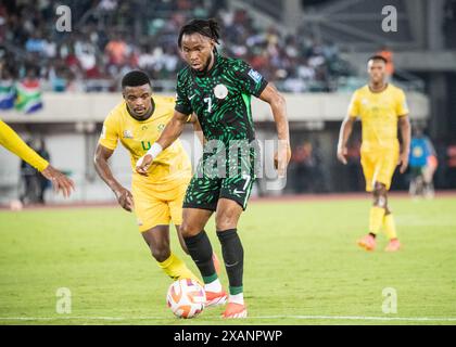 ADEMOLA LOOKMAN. NIGERIA VS SUD AFRICA, 1° TAPPA COPPA DEL MONDO FIFA, QUALIFICAZIONE CAF, GRUPPO C.. Foto Stock