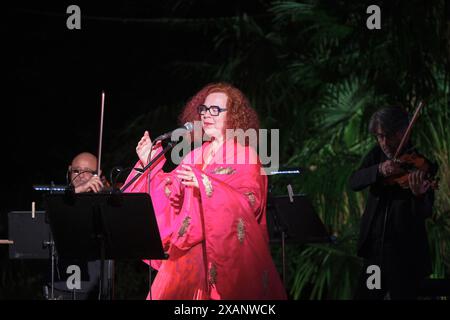 Casa Sartori 1898, Verona, Italia, 06 giugno 2024, Sarah Jane Morris durante SARAH JANE MORRIS & SOLIS STRING QUARTET - Concerto musicale della cantante italiana Foto Stock