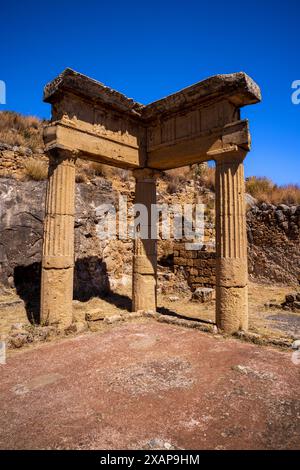 Le cosiddette colonne "Gymnasium" a Soluntum, in Sicilia Foto Stock