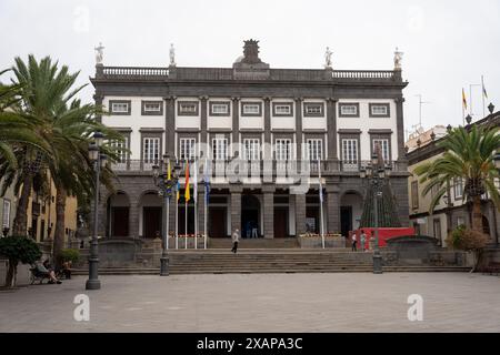 Las Palmas, Gran Canaria, Spagna - 04.12.2023: Casas Consistoriales de Las Palmas de Gran Canaria in Plaza de Santa Ana Foto Stock