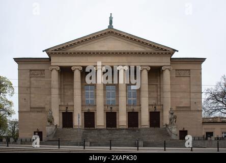 Il Stanisław Moniuszko Grand Theater di Poznan è il teatro dell'opera della città di Poznan, situato nel quartiere storico del XIX secolo Foto Stock