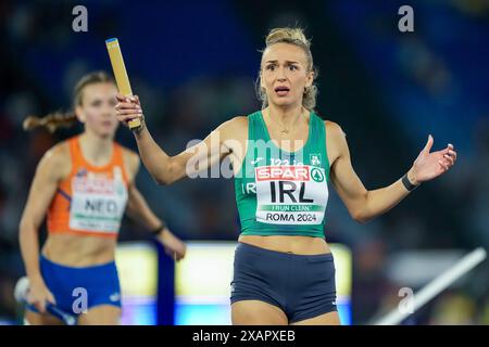 Roma, Italia. 7 giugno 2024. Roma, Italia, 7 giugno 2024: Sharlene Mawdsley (Irlanda) al traguardo celebrando la vittoria della medaglia d'oro nella staffetta 4x400 metri durante i Campionati europei di atletica leggera 2024 allo Stadio Olimpico di Roma. (Daniela Porcelli/SPP) credito: SPP Sport Press Photo. /Alamy Live News Foto Stock