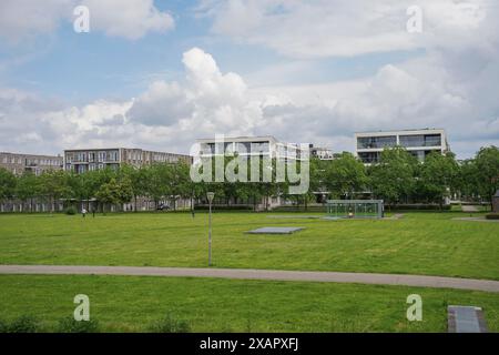 Alloggiamento di moderna architettura, Sittard, Limburgo, Paesi Bassi. Foto Stock