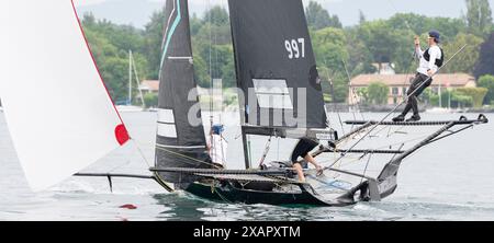 Ginevra Svizzera, 06/08/2024: Emmablue saltato dalla corsa Patrick Bayle.durante la regata Ginevra-Rolle-Ginevra. La regata Ginevra-Rolle-Ginevra, la più importante prima del Bol D'Or Mirabaud, si svolse nel lago di Ginevra. (Foto di Patrick Dancel/Alamy Foto Stock