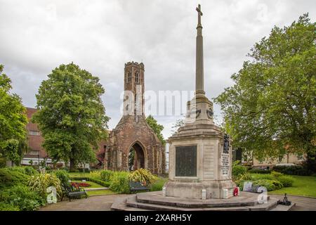 Tower Gardens e Greyfriars Tower Foto Stock