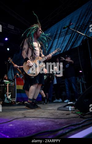 Augusta, Germania. 07/06/2024. Eric Melvin si esibisce al concerto NOFX Punk in drublic: Lasst Tour 2024. 40 anni, 40 città, 40 Songs x Day - l'iconica band punk NOFX ha tenuto un'esibizione indimenticabile ad Augusta come parte del loro tour di addio. Crediti: Valerio Agolino / Alamy Live News Foto Stock