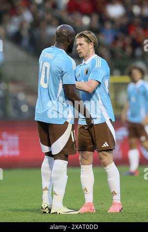 Bruxelles, Belgio. 8 giugno 2024. Romelu Lukaku belga e Kevin De Bruyne belga ritratti durante una partita amichevole di calcio tra la nazionale belga dei Red Devils e la nazionale lussemburghese, allo stadio King Baudouin (Stade ROI Baudouin - Koning Boudewijnstadion), a Bruxelles, sabato 8 giugno 2024. I Red Devils si stanno preparando per i prossimi Campionati europei di Euro 2024 in Germania. BELGA PHOTO BRUNO FAHY credito: Belga News Agency/Alamy Live News Foto Stock