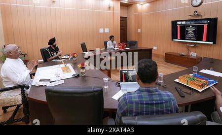 Patna, India. 8 giugno 2024. PATNA, INDIA - 8 GIUGNO: Il governatore del Bihar Rajendra Vishwanath Arlekar inaugura una conferenza nazionale di tre giorni al Bihar Krishi Vishwavidyalya sotto Bhola Paswan Shastri Krishi Vishwavidyalya Purnea attraverso videoconferenze a Raj Bhawan l'8 giugno 2024 a Patna, India. (Foto di Santosh Kumar/Hindustan Times/Sipa USA ) credito: SIPA USA/Alamy Live News Foto Stock