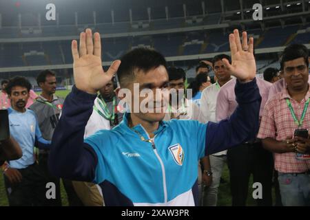 Kolkata, Ciudad de Mexico, India. 6 giugno 2024. Sunil Chhetri della National Indian Football Team, viene ricevuto durante una cerimonia di benvenuto dalla Federazione calcistica indiana prima dell'imminente partita dell'India contro l'Afghanistan. Il 6 giugno 2024 a Kolkata, India. (Credit Image: © Dipa Chakraborty/eyepix via ZUMA Press Wire) SOLO PER USO EDITORIALE! Non per USO commerciale! Foto Stock