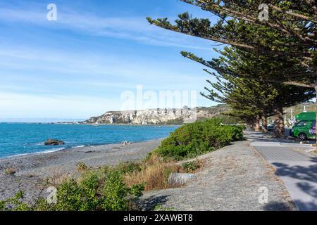 Spiaggia e passeggiata di Kaikōura, Esplanade, Kaikōura, Canterbury, Isola del Sud, nuova Zelanda Foto Stock