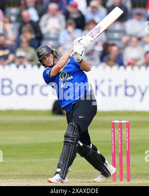 Bristol, Regno Unito, 9 giugno 2024. James Coles del Sussex ha battuto durante il Vitality Blast match T20 tra Gloucestershire e Sussex Sharks. Crediti: Robbie Stephenson/Gloucestershire Cricket/Alamy Live News Foto Stock