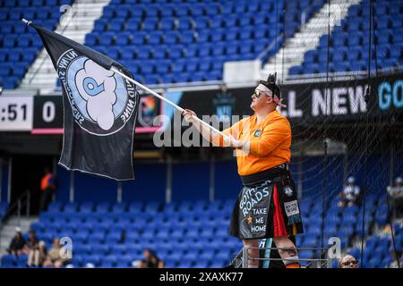 Harrison, Stati Uniti. 8 giugno 2024. Harrison, Stati Uniti, 8 giugno 2024: Sostenitrice del cloud 9 durante la partita della National Women's Soccer League tra Gotham FC e Angel City FC alla Red Bull Arena di Harrison, New Jersey (SOLO USO EDITORIALE). (Rebekah Wynkoop/SPP) credito: SPP Sport Press Photo. /Alamy Live News Foto Stock