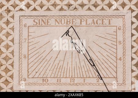 sundial, Monastero di Miramar, Valldemossa, fondato nel 1276 da Jaume II, su richiesta di Ramon Llull, Maiorca, Isole baleari, spagna, europa Foto Stock