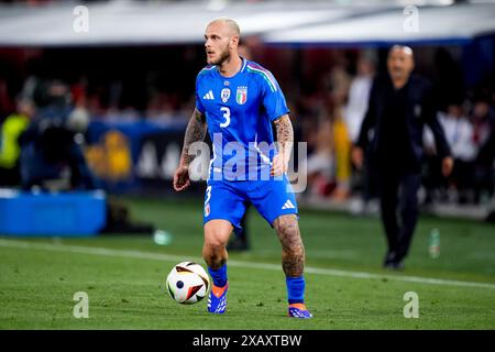 Bologna, Italia. 4 giugno 2024. Federico Dimarco dell'Italia durante l'amichevole internazionale tra Italia e Turkiye allo Stadio Renato Dall'Ara il 4 giugno 2024 a Bologna, Italia Credit: Giuseppe Maffia/Alamy Live News Foto Stock