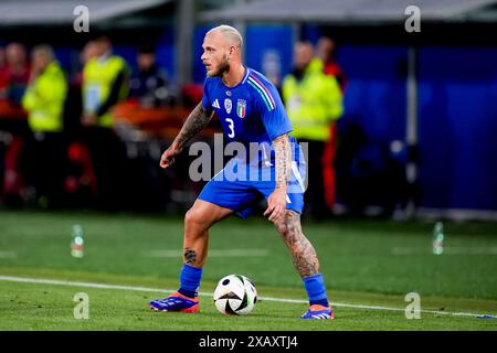 Bologna, Italia. 4 giugno 2024. Federico Dimarco dell'Italia durante l'amichevole internazionale tra Italia e Turkiye allo Stadio Renato Dall'Ara il 4 giugno 2024 a Bologna, Italia Credit: Giuseppe Maffia/Alamy Live News Foto Stock