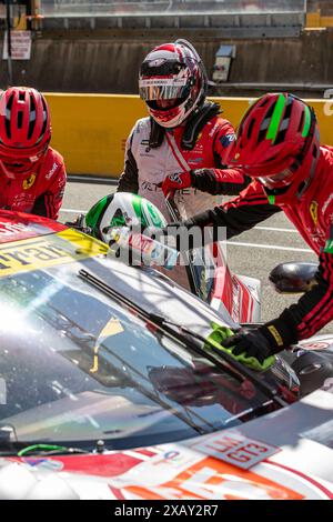 Le Mans, Francia, 09 giugno 2024#55 Vista AF Corse (ITA) Ferrari 296 (LMGT3) - Francesco Heriau (fra) durante la 92a edizione della 24 ore di le Mans, 4a prova del Campionato Mondiale Endurance 2024 FIA WEC, test Day, Circuit des 24H du Mans, 9 giugno 2024 a le Mans, Francia. Foto Kristof Vermeulen/MPS Agency Credit MPS Agency/Alamy Live News Foto Stock