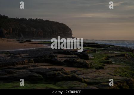 Alba di prima mattina sulla spiaggia di Sydney, Australia Foto Stock