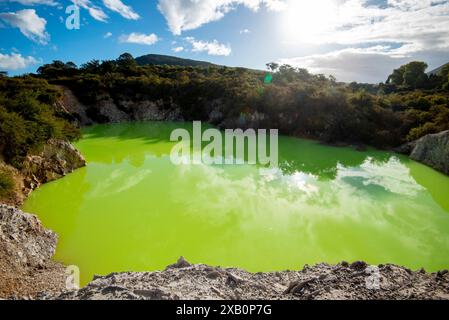 Bagno geotermico del Diavolo a Waiotapu - nuova Zelanda Foto Stock