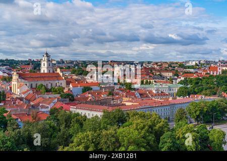 Vista panoramica della città vecchia di Vilnius, Lituania Foto Stock