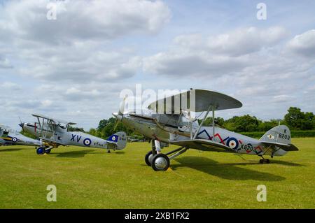 Shuttleworth Collection, Hawker Demon, G-BTVE, K8203 e Hawker Hart, Old Warden, Biggleswade, Bedfordshire, Inghilterra, Regno Unito. Foto Stock