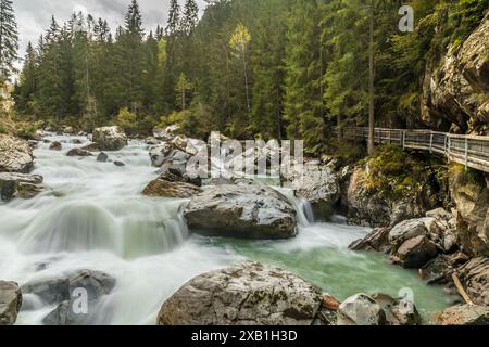 Geografia / viaggi, Austria, Tirolo, Oetz, Wellerbruecke presso il fiume Oetztaler nella Valle d'Oetz, DIRITTI AGGIUNTIVI-CLEARANCE-INFO-NON-DISPONIBILE Foto Stock