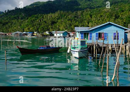 Indonesia Isole Anambas - Terempa villaggio di pescatori Isola Siantan Foto Stock