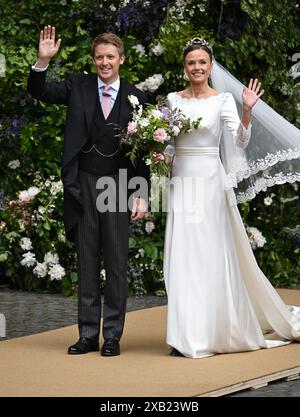 Chester, Regno Unito. 7 giugno 2024. Il matrimonio di Hugh Grosvenor, Duca di Westminster con Olivia Grosvenor nella Cattedrale di Chester. Crediti: Doug Peters/EMPICS/A. Foto Stock