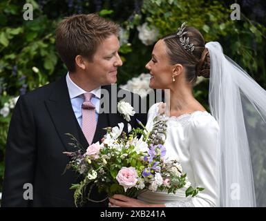 Chester, Regno Unito. 7 giugno 2024. Il matrimonio di Hugh Grosvenor, Duca di Westminster con Olivia Grosvenor nella Cattedrale di Chester. Crediti: Doug Peters/EMPICS/A. Foto Stock