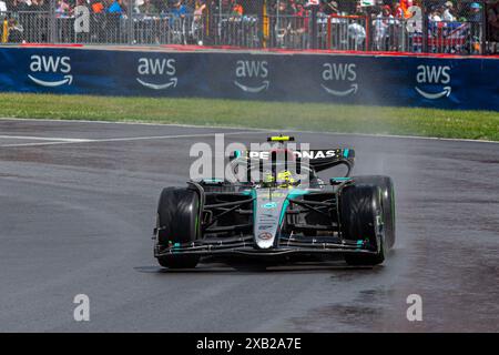 Montreal, Canada. 9 giugno 2024. Lewis Hamilton del Regno Unito alla guida della 44 Mercedes-AMG Petronas F1 Team W15 e Performance Mercedes, durante il GP du Canada, Formula 1, sul circuito Gilles Villeneuve. Crediti: Alessio Morgese/Alessio Morgese/Emage/Alamy live news Foto Stock