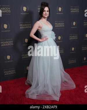 Melanie Zanetti arriva al 84° Annual Peabody Awards tenutosi al Beverly Wilshire di Beverly Hills, CALIFORNIA, domenica. 9 giugno 2024. (Foto di Sthanlee B. Mirador/Sipa USA) Foto Stock