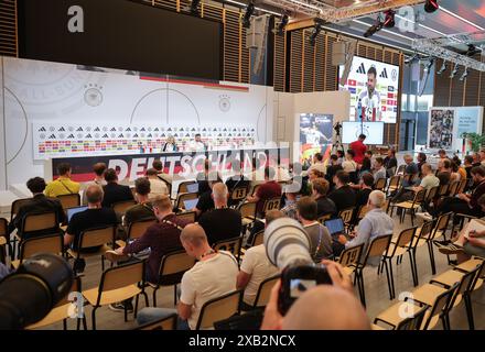 Herzogenaurach, Germania. 10 giugno 2024. Calcio: Campionato europeo, nazionale, conferenza stampa, Niclas Füllkrug tedesca risponde alle domande dei giornalisti. Credito: Christian Charisius/dpa/Alamy Live News Foto Stock