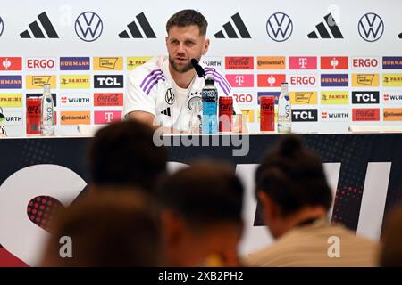 Herzogenaurach, Germania. 10 giugno 2024. Calcio: Campionato europeo, nazionale, conferenza stampa, Niclas Füllkrug tedesca risponde alle domande dei giornalisti. Credito: Christian Charisius/dpa/Alamy Live News Foto Stock