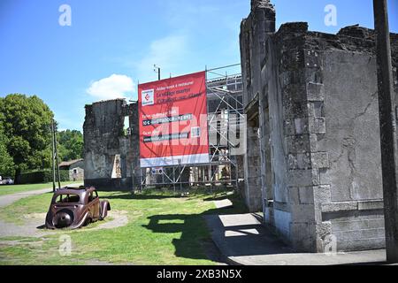 Ouradour-Sur-Glane, Francia. 10 giugno 2024. Ouradour Sur Glane, Francia. 10 giugno 2024. Rovine del villaggio di Oradour-sur-Glane, Francia sud-occidentale, il 10 giugno 2024. Quest'anno ricorre il 80° anniversario del massacro di Oradour-sur-Glane. Il 10 giugno 1944, appena quattro giorni dopo che le forze alleate sbarcarono sulla costa della Normandia il D-Day, 643 abitanti, di cui 247 bambini, furono massacrati nel tranquillo villaggio di Oradour-sur-Glane nel sud-ovest della Francia, da soldati tedeschi delle Waffen-SS appartenenti alla 2a divisione Panzer SS "Das Reich". Foto di Eliot Blondet/ABACAPRESS. Credito: Abaca Press/A. Foto Stock