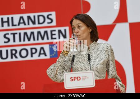 Pressekonferenz mit Katarina Barley und Kevin Kühnert, AM 10.06.2024 a Berlino, SPD, Willy-Brandt-Haus, Deutschland *** Conferenza stampa con Katarina Barley e Kevin Kühnert, il 10 06 2024 a Berlino, SPD, Willy Brandt Haus, Germania Foto Stock