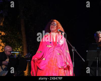 Verona, Italia. 6 giugno 2024. Sarah Jane Morris durante SARAH JANE MORRIS & SOLIS STRING QUARTET, cantante italiana Music Concert a Verona, giugno 06 2024 Credit: Independent Photo Agency/Alamy Live News Foto Stock